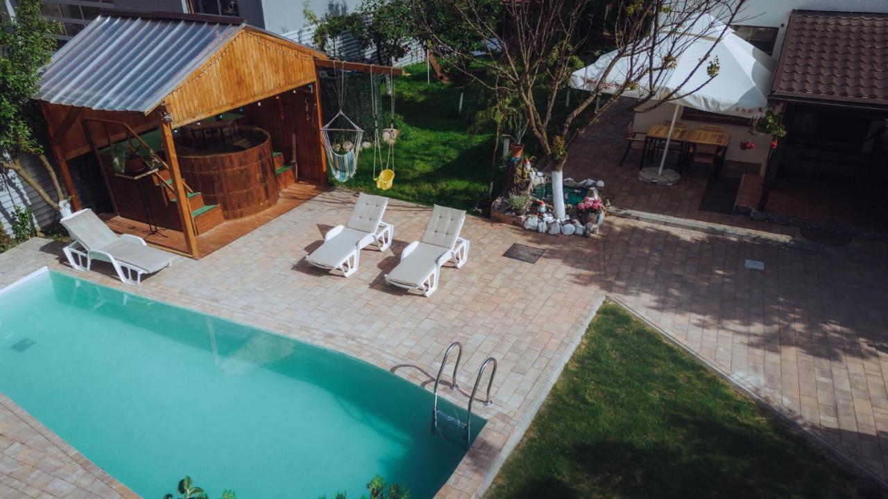 Casuta De Sub Deal - Ciubar Si Piscina Villa Magura  Bagian luar foto