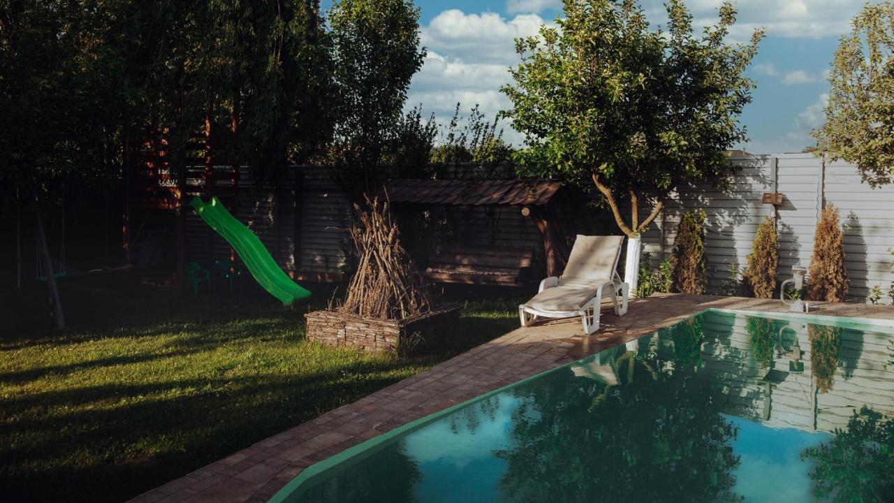 Casuta De Sub Deal - Ciubar Si Piscina Villa Magura  Bagian luar foto